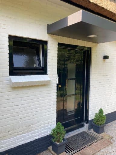 Houtrotherstel en buitenschilderwerk Oosterbeek - Kozijnen en erker foto 3