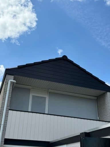 Gevelrenovatie en gevelbekleding Zevenaar - Vernieuwing geveltop